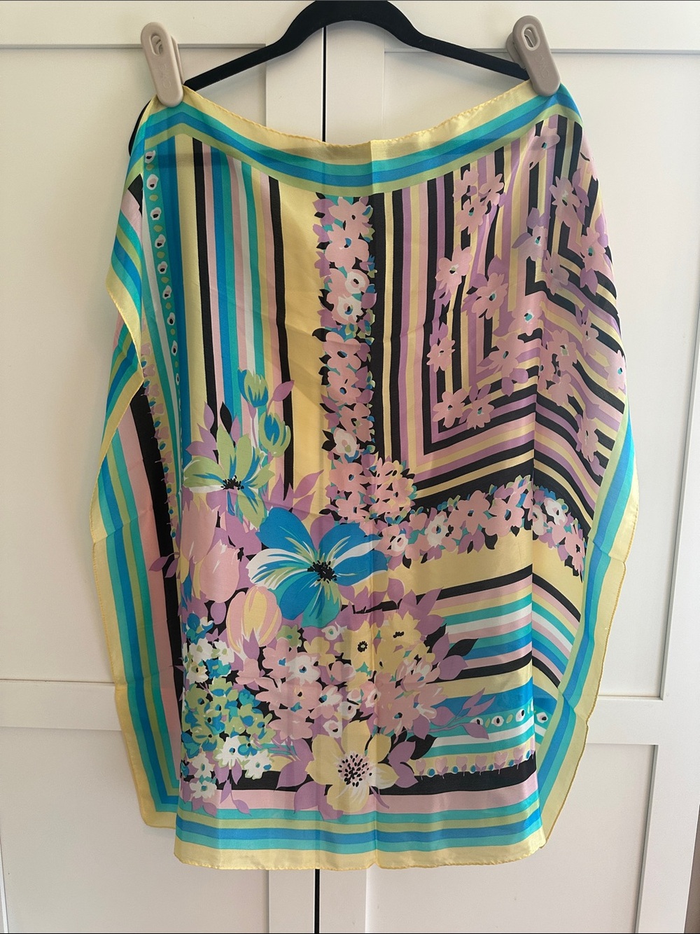 VINTAGE SILK SCARF BY HONEY